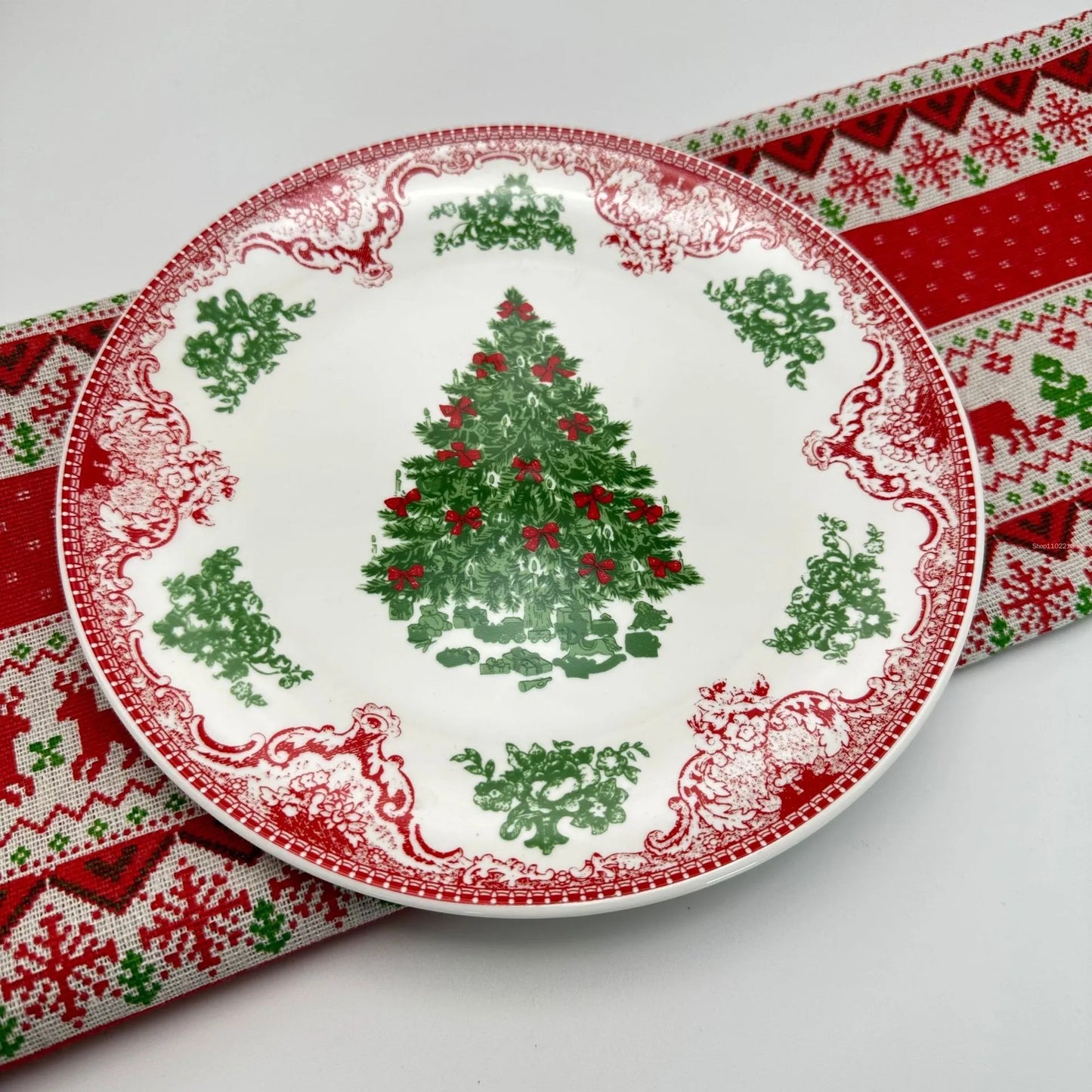 Creative Christmas Dinner Plate Set – Festive Breakfast Edition