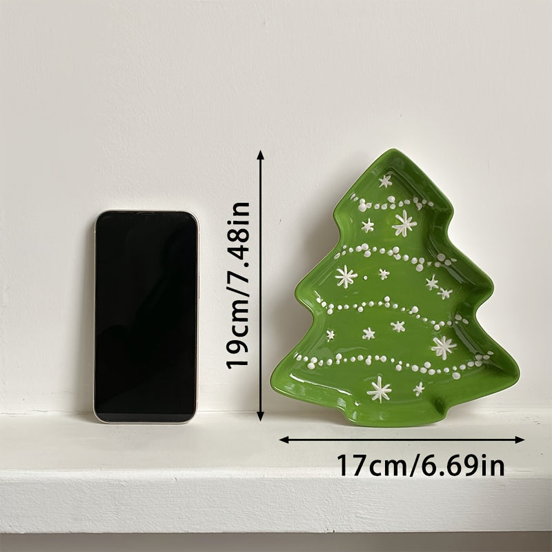 Green Christmas Tree Ceramic Plate – Snowflake Edition | Seasons Co.
