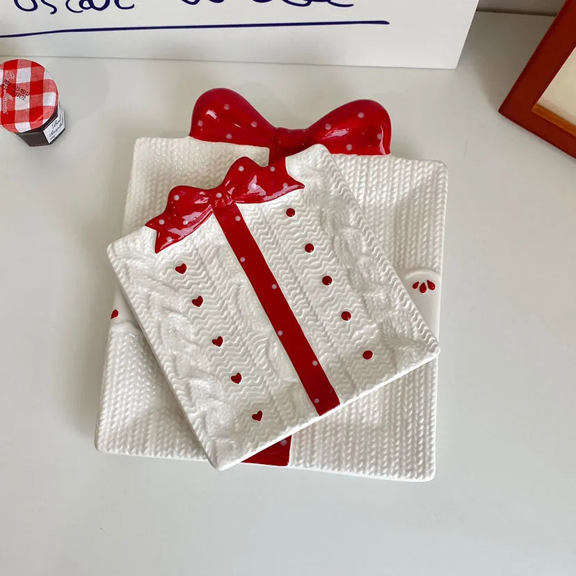 Textured Relief Ceramic Dessert Plate – Christmas Gift Edition