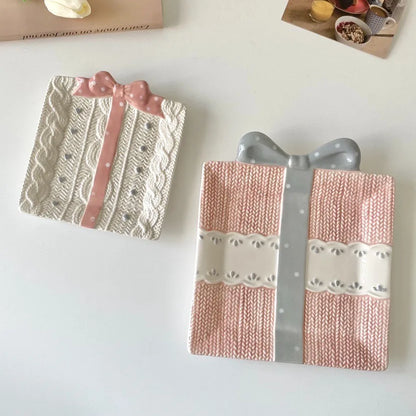 Textured Relief Ceramic Dessert Plate – Christmas Gift Edition