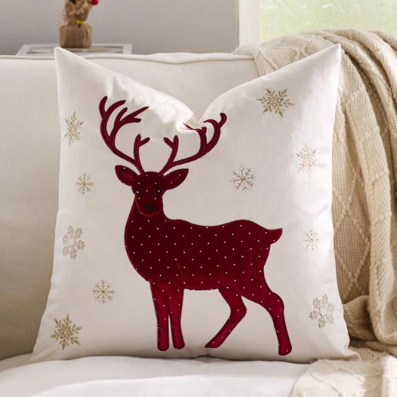 Reindeer Tufted Cushion Cover – Rustic Holiday Charm