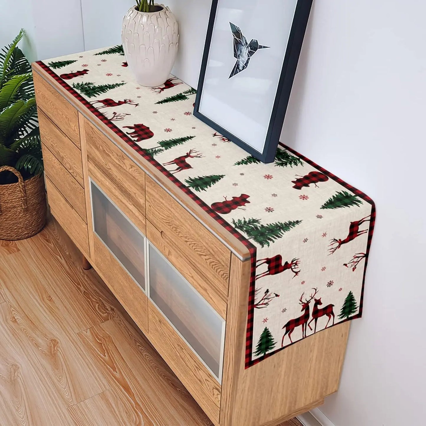 Christmas Table Runner – Reindeer & Holly Edition