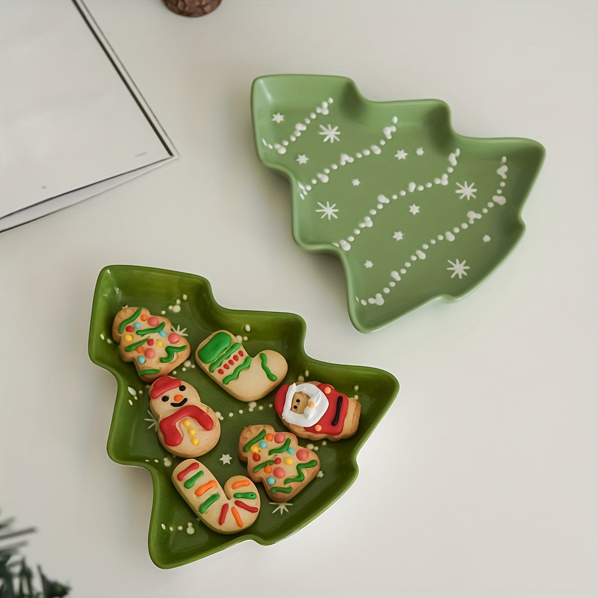 Green Christmas Tree Ceramic Plate – Snowflake Edition | Seasons Co.